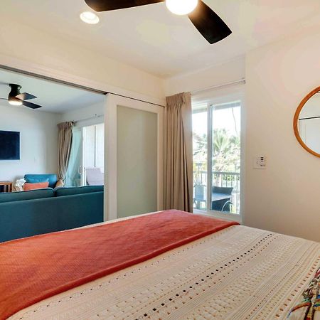 Waipouli Beachfront Condo With Balcony And Ocean Views Kapa'a Esterno foto