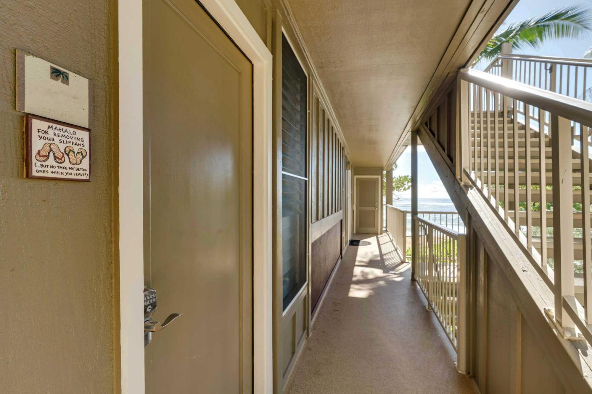 Waipouli Beachfront Condo With Balcony And Ocean Views Kapa'a Esterno foto