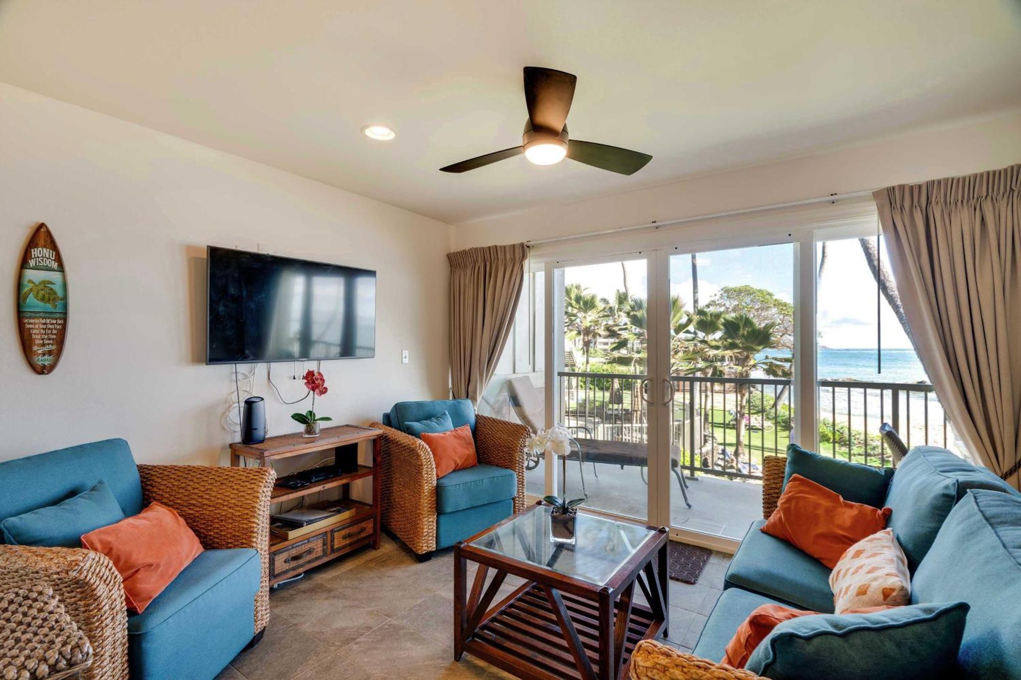 Waipouli Beachfront Condo With Balcony And Ocean Views Kapa'a Esterno foto